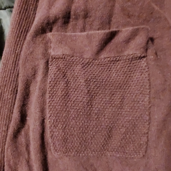 Sweater - Picture 4 of 4